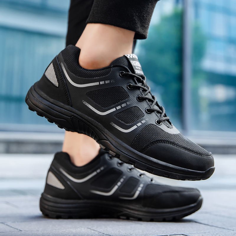 Men’s Breathable Running Shoes